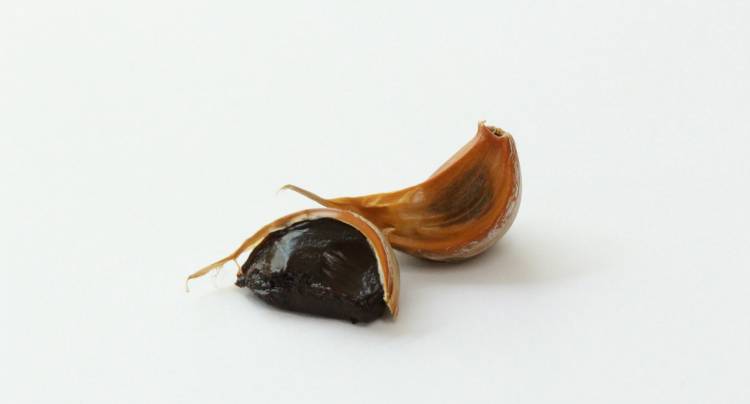 Ajo negro, un superalimento para la salud